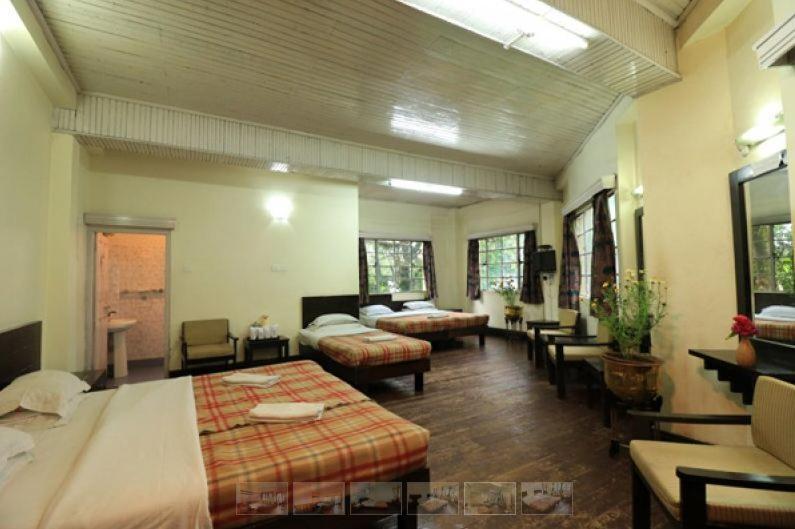 Darjeeling Tourist Lodge エクステリア 写真